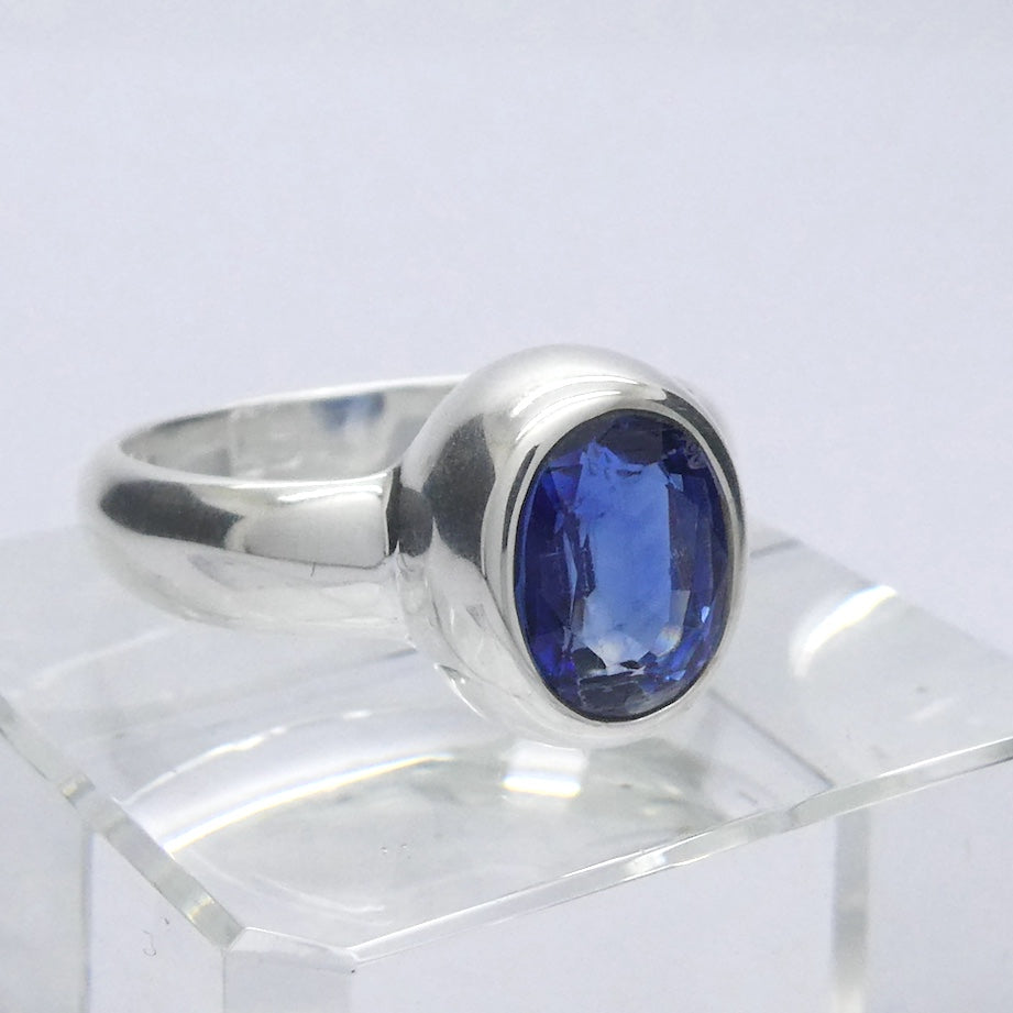 Blue Kyanite Ring | Sapphire Blue | Faceted Oval | 925 Sterling Silver | US Size 7.5 | AUS Size  O1/2 | Block Negativity | Uplift and protect the Heart | Creative Visualisation |Taurus Libra Aries Gemstone | Genuine Gems from Crystal Heart Melbourne Australia since 1986