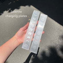 Load image into Gallery viewer, Selenite Charging Plate