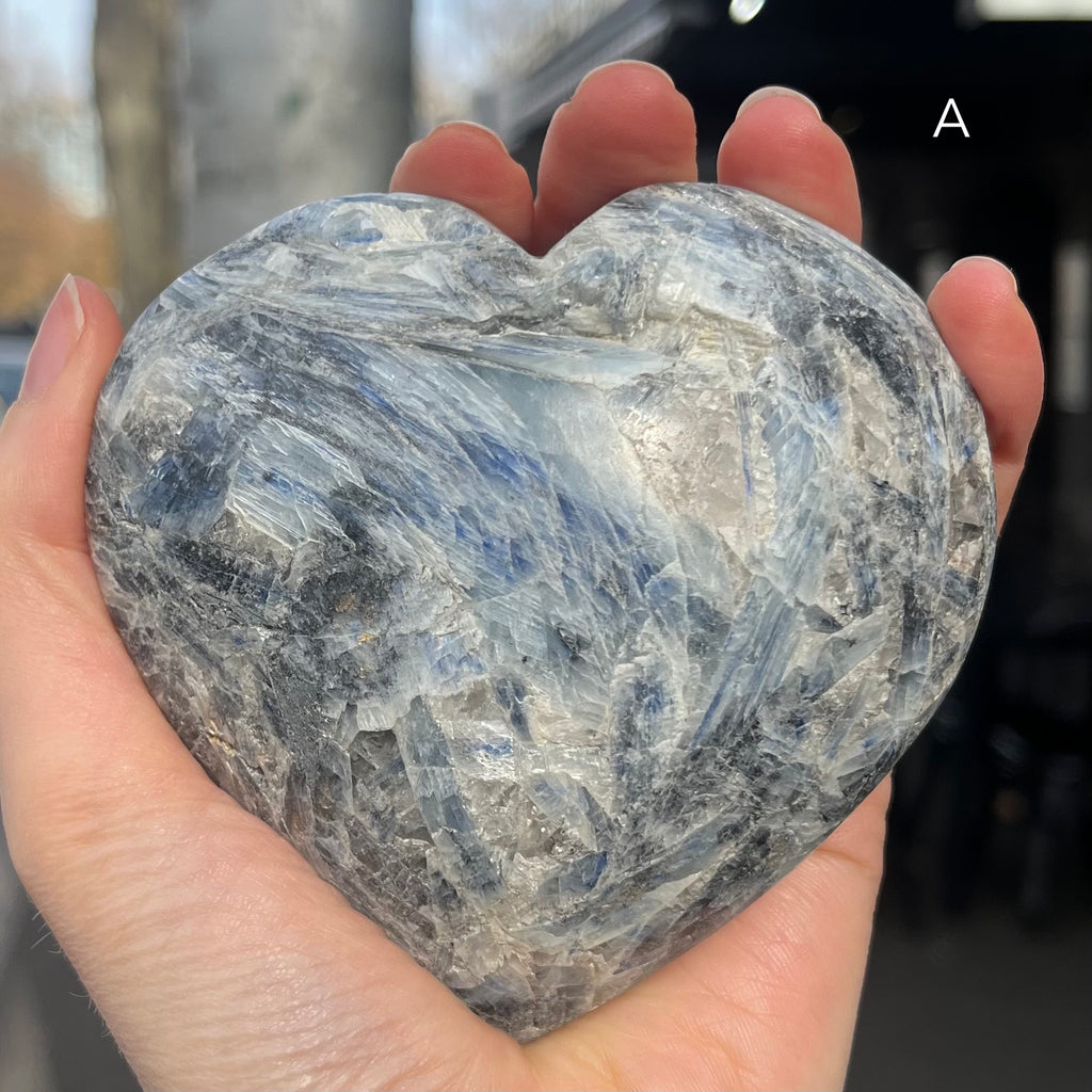 Kyanite | Heart Carving | Meditation & healing | Crystal Heart Melbourne Australia since 1986