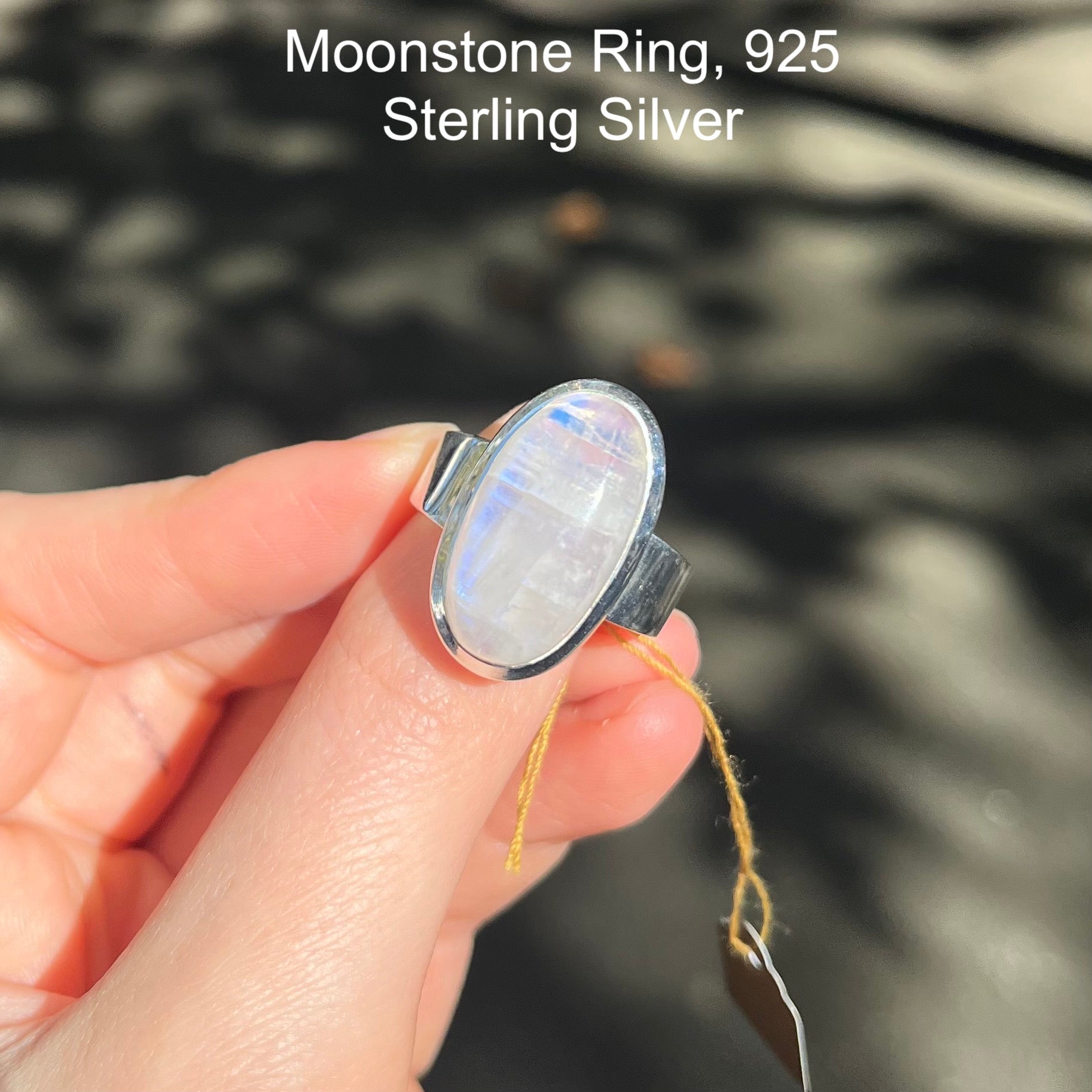 Moonstone Ring, Oval Cabochon, 925 Sterling Silver, k10 – Crystal