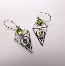 Load image into Gallery viewer, Peridot Earring, Sacred Geometry, 925 Silver kt1